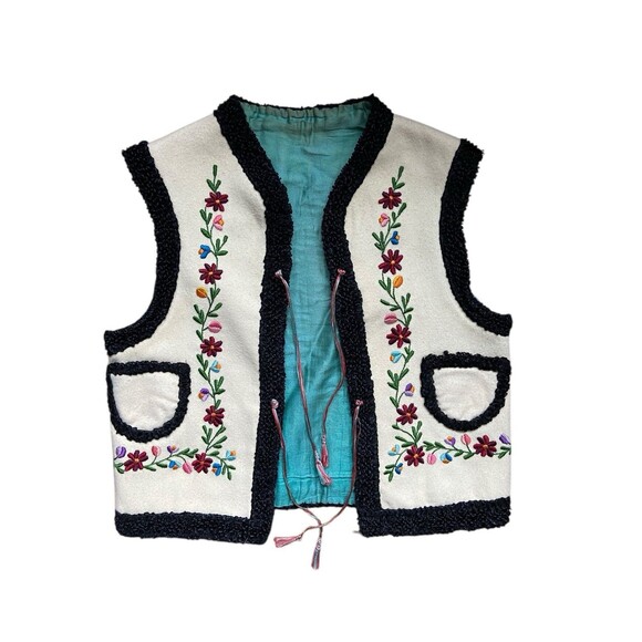 Vintage Hungarian Embroidered Wool Vest Boho Folk Oktoberfest Festival Gilet - Picture 1 of 9